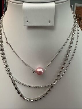 Paparazzi Silver Multi-Layer Necklace with Pink Pearl Pendant